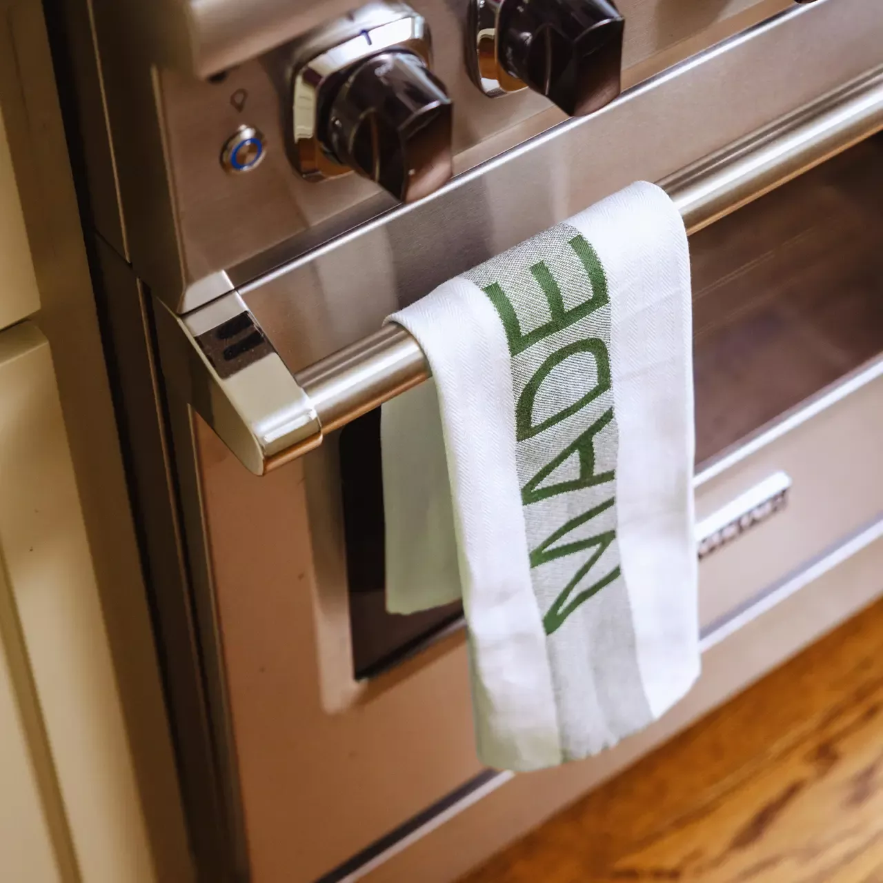 Made In 3 Pack Chef Towels White & Olive ACC-TOWELS-GREEN